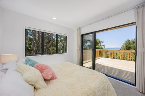 Photo of property in 254a Whangaparaoa Road, Red Beach, 0932