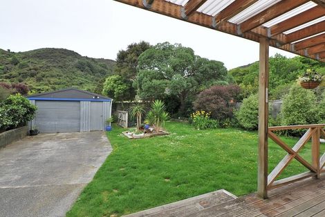 Photo of property in 1 Prebble Grove, Naenae, Lower Hutt, 5011