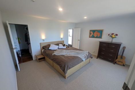 Photo of property in 18 Tizard Road, Birkenhead, Auckland, 0626