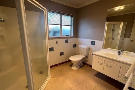 Photo of property in 22 Craigavon Drive, East Tamaki, Auckland, 2013