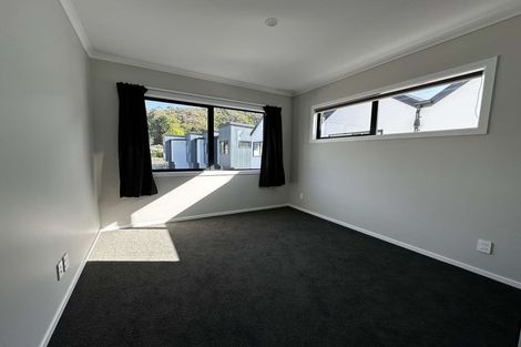 Photo of property in 8/64 Glen Road, Stokes Valley, Lower Hutt, 5019