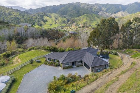 Photo of property in 37 Angus Way, Nikau Valley, Paraparaumu, 5032