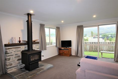 Photo of property in 11 Phoenix Place, Cromwell, 9310