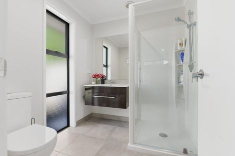 Photo of property in 279 Dixon Road, Fitzroy, Hamilton, 3206