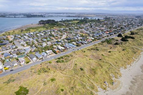 Photo of property in 2/528 Marine Parade, South New Brighton, Christchurch, 8062