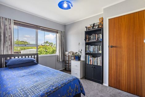 Photo of property in 2/38 Blacklock Avenue, Henderson, Auckland, 0612