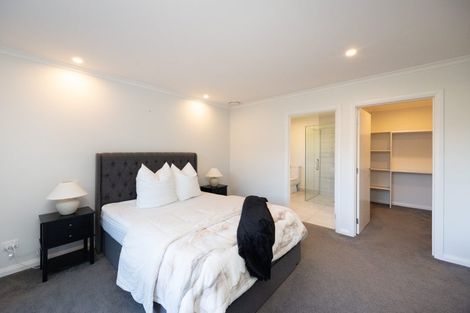 Photo of property in 6 Atlantic Drive, Fitzherbert, Palmerston North, 4410