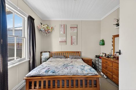 Photo of property in 13-14 Meeanee Quay, Westshore, Napier, 4110