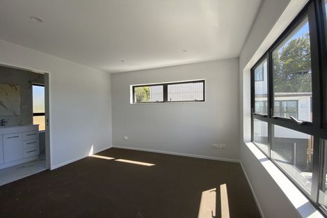 Photo of property in 13a Orton Street, Glenfield, Auckland, 0627