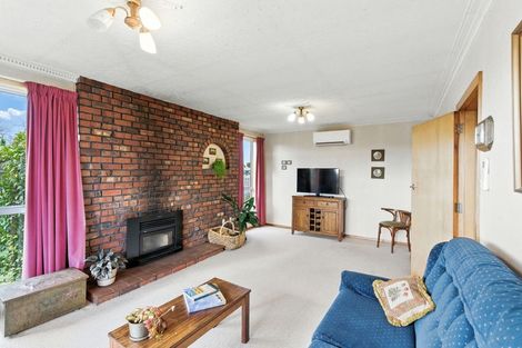 Photo of property in 70 Daniels Road, Redwood, Christchurch, 8051