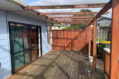 Photo of property in 63 Harrington Road, Henderson, Auckland, 0610