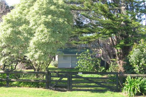 Photo of property in 23 Riverview Road, Cooks Beach, Whitianga, 3591