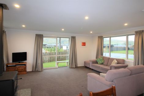 Photo of property in 11 Phoenix Place, Cromwell, 9310