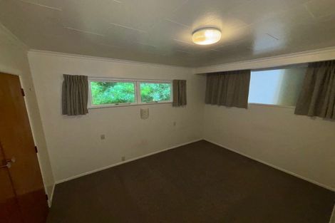 Photo of property in 2 Thurleigh Grove, Karori, Wellington, 6012