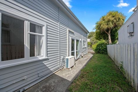 Photo of property in 2 Henry Street, Kilbirnie, Wellington, 6022
