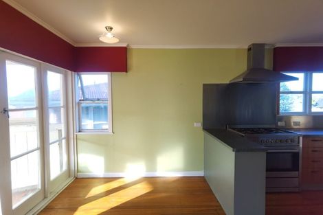 Photo of property in 27 Portadown Avenue, Pakuranga Heights, Auckland, 2010