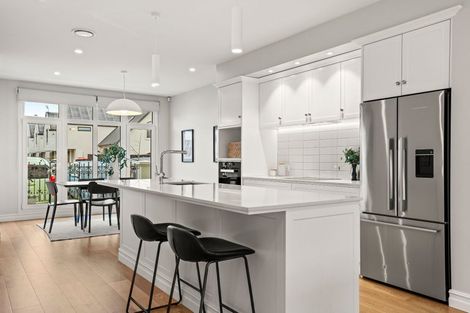 Photo of property in 14 Ayr Street, Riccarton, Christchurch, 8011