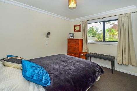 Photo of property in 20 Collingwood Road, Waiuku, 2123