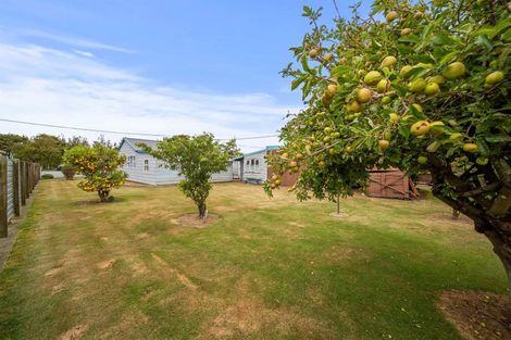 Photo of property in 425 Waihi Road, Normanby, Hawera, 4614