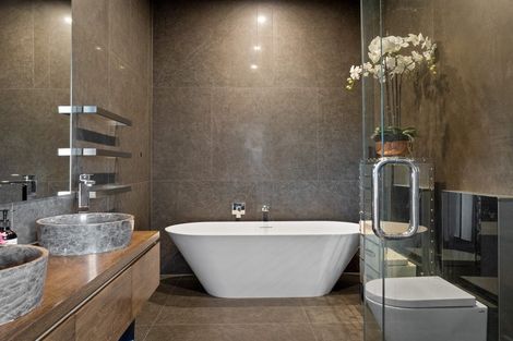 Photo of property in 27 Edinburgh Drive, Queenstown, 9300