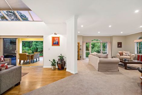 Photo of property in 7 Hobbs Road, Matakatia, Whangaparaoa, 0930