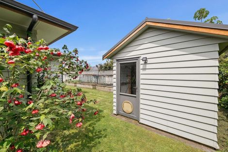 Photo of property in 11 Links Drive, Waiwhakaiho, New Plymouth, 4312
