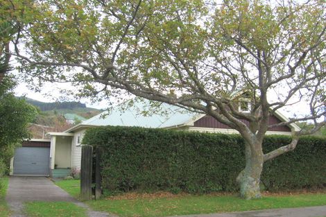 Photo of property in 71 Oxford Street, Tawa, Wellington, 5028