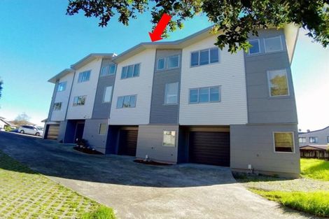 Photo of property in 10/15 Andersons Road, Oteha, Auckland, 0632