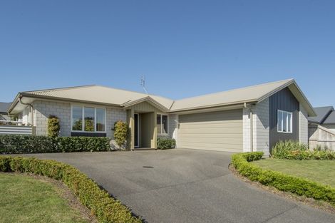 Photo of property in 27 Puhirake Crescent, Pyes Pa, Tauranga, 3112
