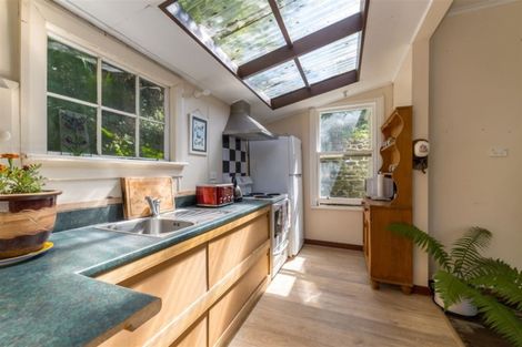 Photo of property in 52 Glen Road, Mornington, Dunedin, 9011