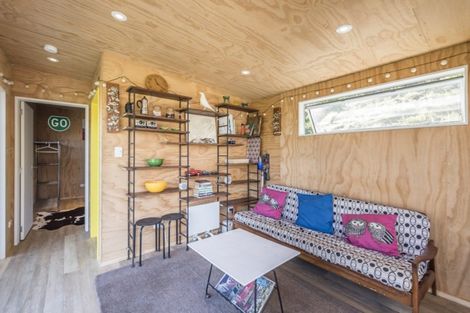 Photo of property in 33a Hicks Crescent, Waikanae Beach, Waikanae, 5036