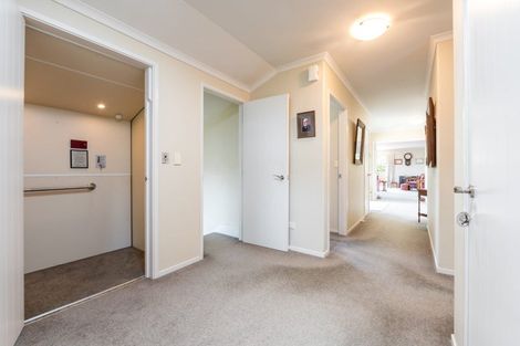 Photo of property in 92 Cambridge Road, Hillcrest, Hamilton, 3216