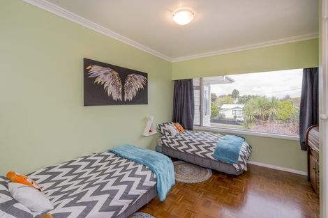 Photo of property in 3 Highbury Drive, Levin, 5510