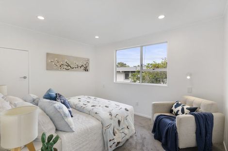 Photo of property in 15 Cunliffe Place, Glenfield, Auckland, 0629