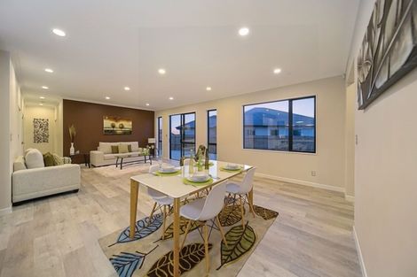 Photo of property in 104 Twin Parks Rise, Papakura, 2110