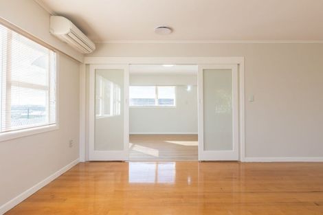 Photo of property in 181 Coronation Road, Hillcrest, Auckland, 0627