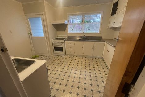 Photo of property in 42b Black Rock Road, Newlands, Wellington, 6037