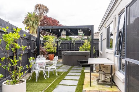 Photo of property in 10 Sudbury Court, Rototuna North, Hamilton, 3210