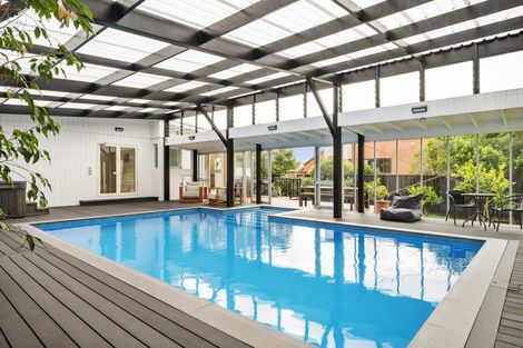 Photo of property in 53 Sunrise Boulevard, Tawa, Wellington, 5028