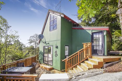 Photo of property in 181 Woodlands Park Road, Titirangi, Auckland, 0604