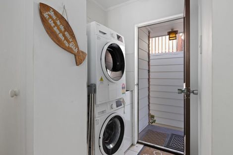 Photo of property in 2/12 Fitzwilliam Drive, Torbay, Auckland, 0630