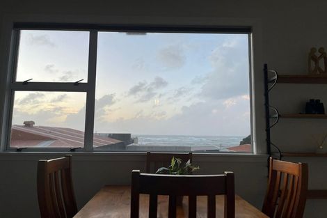 Photo of property in Devonport Apartments, 37/127 Saint Aubyn Street, New Plymouth, 4310