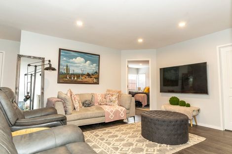 Photo of property in 10 Sudbury Court, Rototuna North, Hamilton, 3210