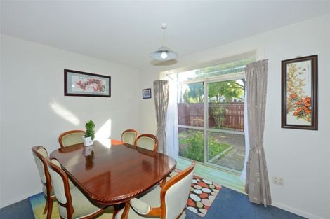 Photo of property in 70 Cutts Road, Russley, Christchurch, 8042