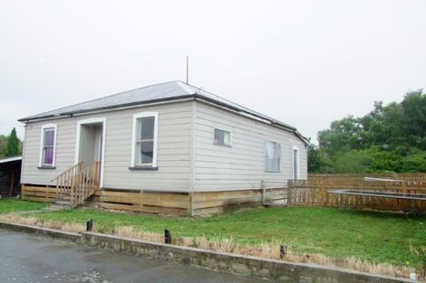 Photo of property in 14 Ajax Street, Milton, 9220