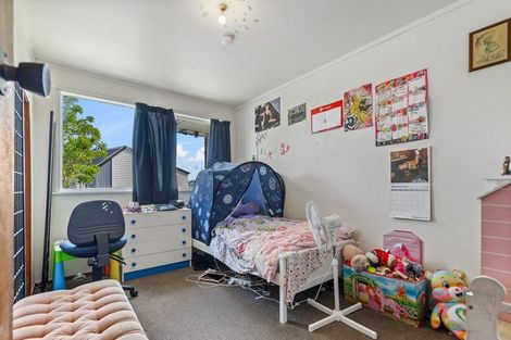 Photo of property in 119 Waimumu Road, Massey, Auckland, 0614
