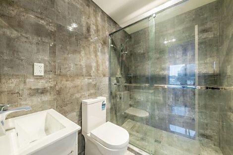 Photo of property in 28a Fernaig Street, Papakura, 2110