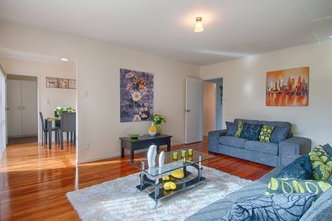 Photo of property in 11 Solo Place, Manurewa, Auckland, 2102