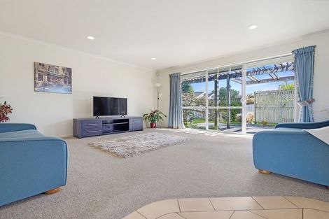 Photo of property in 10 Chatswood Place, Rototuna, Hamilton, 3210