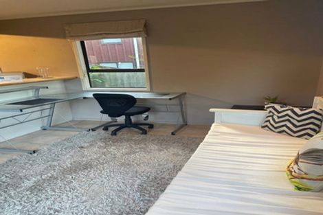 Photo of property in 2/166 Rangatira Road, Beach Haven, Auckland, 0626